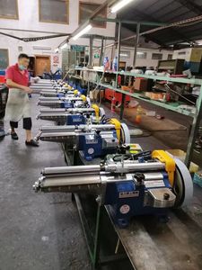 Máquina de encolado de pegamento amarillo de alta calidad, máquina de encolado de pegamento amarillo para cuero o cartón - Product Image 6