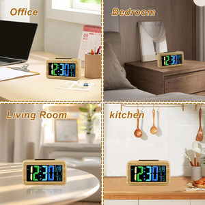 Reloj Despertador Digital <span class=keywords><strong>de</strong></span> Madera, Pantalla LED Grande con Números Coloridos, Sensor <span class=keywords><strong>de</strong></span> Brillo, Función <span class=keywords><strong>de</strong></span> Repetición, Funcionamiento por USB para Dormitorio - Product Image 6