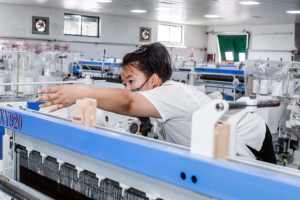 Poliéster de alta calidad Super italiano viscosa Cachemira orillo TR traje tela para hombres mercado africano - Product Image 3