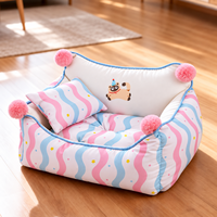 Canapé-lit carré lavable pour animaux de compagnie avec oreiller et coins à pompons, en velours peau de pêche antidérapant pour petits chiens et chats