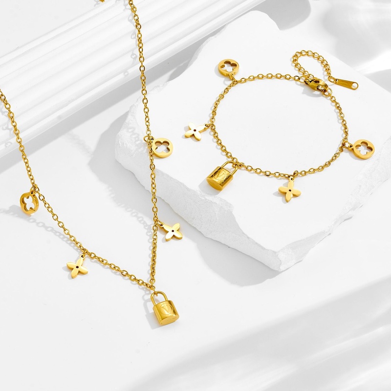 MW Summer Vacation High End Necklace