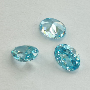 Gema Suelta de Circonia Cúbica con Corte Ovalado de Aguamarina - Product Image 3