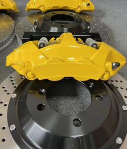 Độ chế tạo tùy chỉnh cho hệ thống phanh GTR: Phanh trước 6 piston, Phanh sau 4 piston dành cho đua xe - Product Image 2