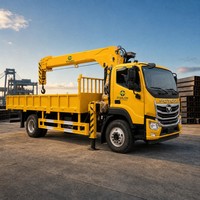 Grue à flèche droite Foton de 8 tonnes montée sur camion, moteur Cummins 220 CV, rayon d'action de 13,3 m, grue hydraulique pour camion, caisse de chargement de 6,1 m