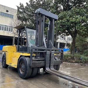 Chariot élévateur diesel lourd d'occasion Komatsu FD160-7 de 16 tonnes avec moteur japonais, propulsion arrière, garantie 1 an pour utilisation en usine - Product Image 1
