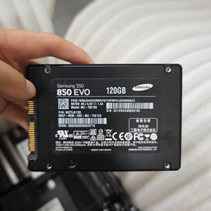 100% การทดสอบการทำงานใช้แบบพกพา120GB 128GB SATA ภายนอกทั่วไป SATA SSD แล็ปท็อปที่มีความเร็วสูงสำหรับจัดเก็บข้อมูล - Product Image 1