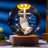Boule de cristal LED religieuse chrétienne catholique pour communion, 6cm/8cm, lumineuse, gravée au laser 3D, faite à la main, personnalisable, Saint Cristal