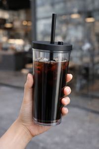 Vaso de Plástico Transparente Reutilizable de 710 ml con Logotipo Personalizado, Tapa de Color y Pajita, para Bebidas Deportivas al Aire Libre - Product Image 2