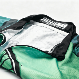 Ropa de Ciclismo con Patrones Vibrantes y Sublimación Completa, Tejido Transpirable para Ciclistas de Carretera y Desplazamientos Urbanos Diarios - Product Image 3