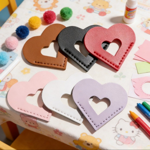 Marque-page en cuir PU mignon avec découpe en forme de cœur, marque-page minimaliste marron, marque-page d'amour, cadeau pour les amateurs de livres - Product Image 6