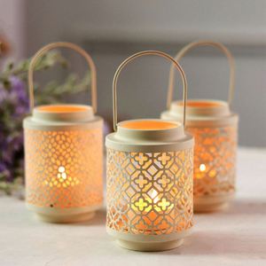 Rétro en fer forgé creux, lanterne bougeoir décoration de vacances suspendu cour porte poche conteneur bougeoir/ - Product Image 2