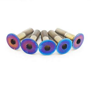 Sekrup Countersunk biru gosong <span class=keywords><strong>Titanium</strong></span> <span class=keywords><strong>DIN7991</strong></span> Gr5, Ideal untuk perakitan mesin balap & Pesawat - Product Image 1