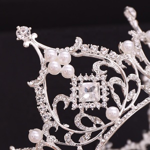 <span class=keywords><strong>Accessori</strong></span> per <span class=keywords><strong>Capelli</strong></span> da <span class=keywords><strong>Sposa</strong></span> Genya Jewelry, Gioielli Nuziali, Corona Tiara con Perle, Corona Rotonda, <span class=keywords><strong>Accessori</strong></span> per <span class=keywords><strong>Capelli</strong></span> da Matrimonio per Palcoscenico 2024 - Product Image 3