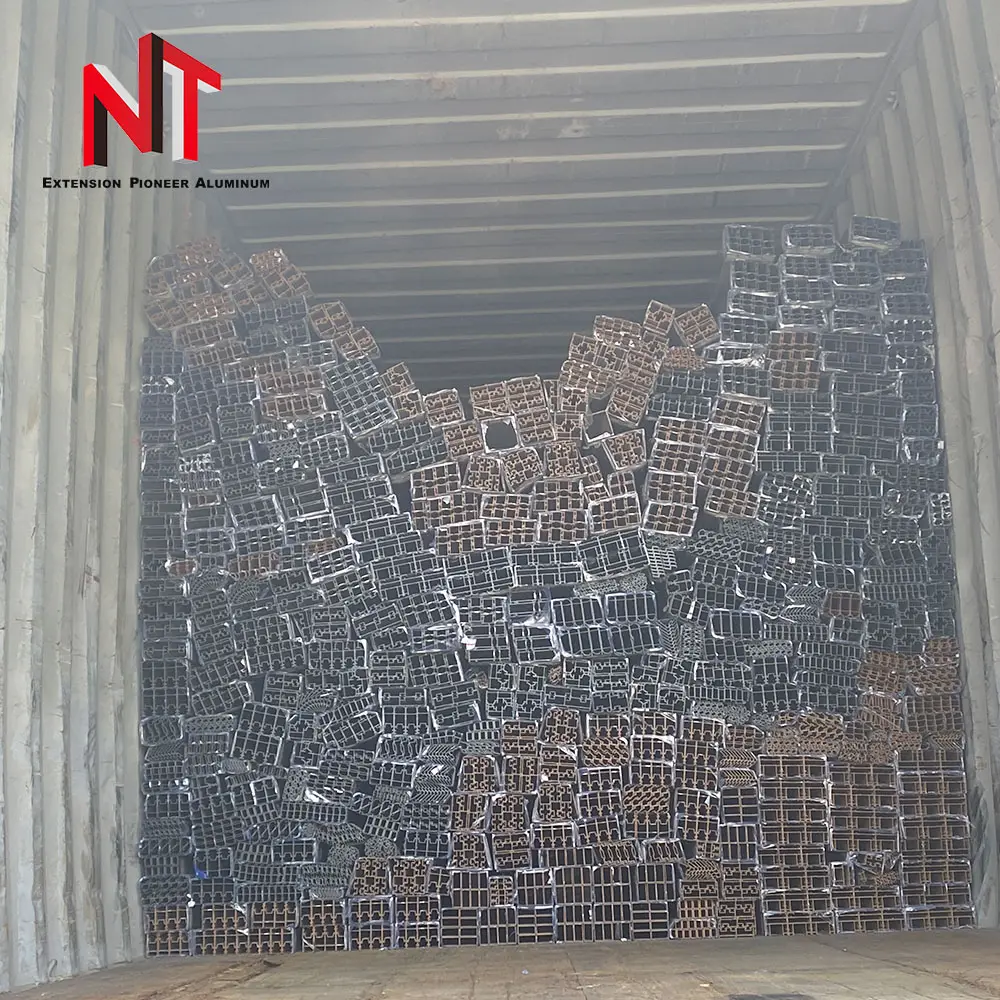 Marco de aluminio anodizado para puerta, perfil de extrusión de aleación, personalizado, color negro, venta al por mayor de fábrica China
