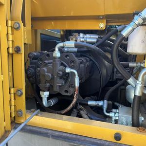 Excavadora de cadenas Volvo EC140 usada con motor Deutz, 14 toneladas de peso operativo, motor, caja de cambios y bomba - Product Image 4