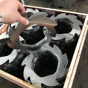 Lames de broyeur à double arbre en acier à outils HRC60 résistantes à l'usure, de qualité OEM, pour machines de recyclage de plastique, de métal, de pneus et de déchets électroniques - Product Image 5