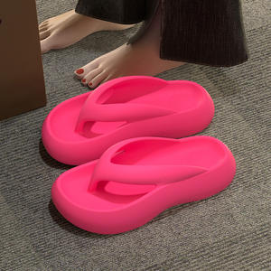 Tongs à semelle épaisse en EVA pour femme, nouvelle collection été 2026, style tendance, antidérapantes, rehaussantes, pour la plage et l'extérieur - Product Image 1