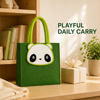 Sac fourre-tout en feutre non tissé personnalisé avec logo OEM, design panda mignon, écologique, sac à main animal de dessin animé personnalisé, cadeau réutilisable
