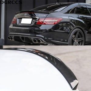 สปอยเลอร์หลังแบบ AMG สำหรับรถยนต์ DGRCCS E-Class W207 C207 2 ประตู คูเป้ ทำจากคาร์บอนไฟเบอร์ขัดเงา พร้อมเทปกาวสองหน้า - Product Image 2