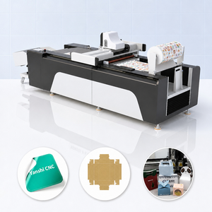 Cortadora Automática de Láminas de Alta Precisión YS-1007, Cortadora CNC para PVC, Cartón y Adhesivos con Cuchilla Oscilante y Cámara CCD - Product Image 2