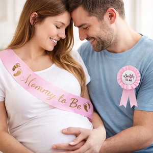 Pafu 2 packs de décorations pour baby shower : Écharpe « Future maman » et badge « Future <span class=keywords><strong>papa</strong></span> » en fer blanc, cadeaux de bienvenue pour bébé, ensembles d'écharpes pour baby shower - Product Image 1