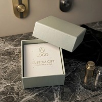 Caja de Joyería de Lujo Hecha a Mano con Base de Papel Texturizado, Tapa con Logotipo Personalizado en Relieve, Caja Rígida de Cartón para Empaque de Regalos de Joyería