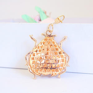 Nuevo Llavero de Mariquita de Cristal con Siete Puntos, Bonito Llavero de Metal Brillante, Accesorios para Bolsos de Mujeres y Niñas - Product Image 5