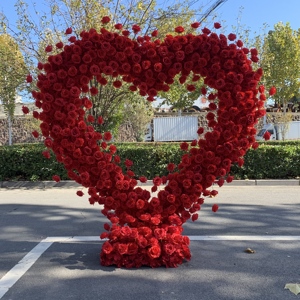 W-C020 Nuovo Design Arco a Cuore Artificiale 7ft/8ft con Fiori Arco a Cuore di Rose Artificiali per Proposte di Matrimonio e Sfondo per Eventi - Product Image 2