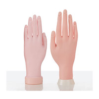 Outil professionnel de formation des ongles de haute qualité mains de pratique de manucure mobiles flexibles souples pour l'impression de bricolage dans les salons de manucure