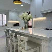 Ensembles de meubles de cuisine modulaires intelligents de luxe et modernes avec finition en stratifié marbre, évier en MDF, robinet, charnières et paniers de rangement