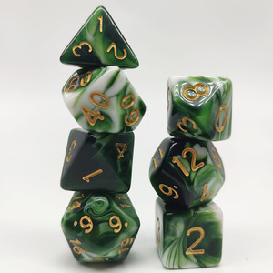 Nian Diceworks usine personnalisé 16mm tourbillon vert blanc dés en plastique résine acrylique matériel RPG <span class=keywords><strong>jeux</strong></span> de société mdn <span class=keywords><strong>Berserk</strong></span> <span class=keywords><strong>jeux</strong></span> de dés - Product Image 2