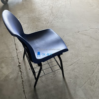 Chaise de réunion ergonomique contemporaine avec grande tablette d'écriture, porte-documents, cadre en plastique et acier durable, pour bureau, conférence, formation, séminaire