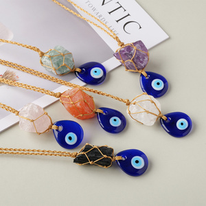 Colgante de Cristal Natural para Coche, Protección Contra el Mal de Ojo, Amuletos de Piedra Natural para Decoración del Espejo Retrovisor del Coche, Venta al por Mayor - Product Image 5