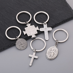 Llaveros Religiosos <span class=keywords><strong>de</strong></span> Metal con Cruz <span class=keywords><strong>de</strong></span> Zirconia y Acero Inoxidable al por Mayor, con Dijes <span class=keywords><strong>de</strong></span> Cruz y Medalla <span class=keywords><strong>de</strong></span> San Benito - Product Image 3