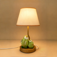 Lampe de chevet en résine peinte à la main avec LED dorées, motif cloche de Noël, contrôle tactile DC E26, sculpture pingouin poire pour enfants