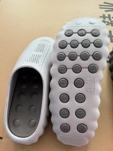 Mules de massage et de récupération en EVA pour femmes avec logo personnalisé disponible, soutien de la voûte plantaire, sabots respirants, claquettes sportives - Product Image 4