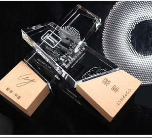 مخصص الراقية الطباعة الملونة والنقش الحدث تذكارية خشبية الكريستال الكأس - Product Image 6