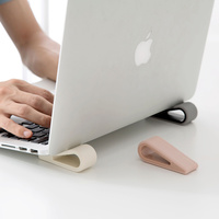 Jeu de support d'ordinateur de base de radiateur pour ordinateur portable Cet artefact de refroidissement de pied de type sans fil dédié au bureau