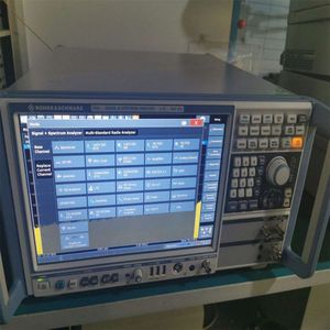 Analyseur de spectre Rohde & Schwarz FSW26 Signal Plus, 9 kHz à 26,5 GHz, analyseur radio multi-normes pour usage en laboratoire - Product Image 1