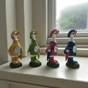 Statues de canards en résine solaires pour jardin, lumières de <span class=keywords><strong>chemin</strong></span> extérieures imperméables, figurines d'animaux mignonnes avec imperméable pour la décoration de pelouse et de cour 8*<span class=keywords><strong>7</strong></span>*18.5 - Product Image 3