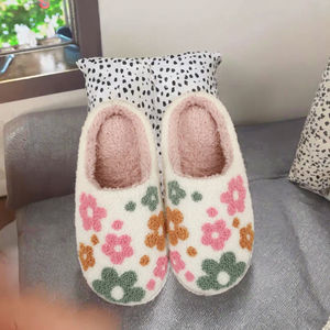 Mules d'hiver chaudes et antidérapantes en peluche douce pour femmes, motif animal, pour la maison - Product Image 3