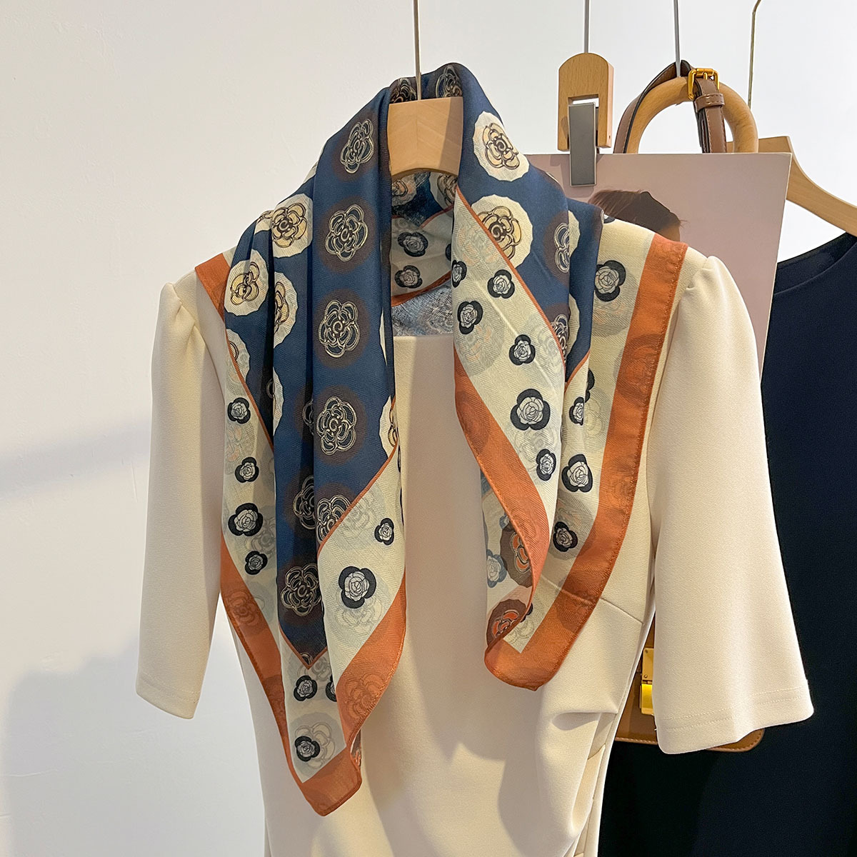 spring summer Luxury Ladies Fashion 70*70cm Square Skinny Silk Neck Scarf  Printing for Women's Silk Feel Great hijabs Scarf| Alibaba.com