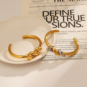 Brazalete de Acero de Titanio Chapado en Oro con Diseño de Tornillo para Mujer, Joyería de Moda - Product Image 1