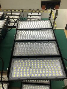 ไฟสนามกีฬา LED แบบโมดูลาร์ความสว่างสูง 750W 1000W 1250W IP66 แสงส่องไกล สำหรับสนามกรีฑาและการแข่งขันกลางแจ้ง - Product Image 5
