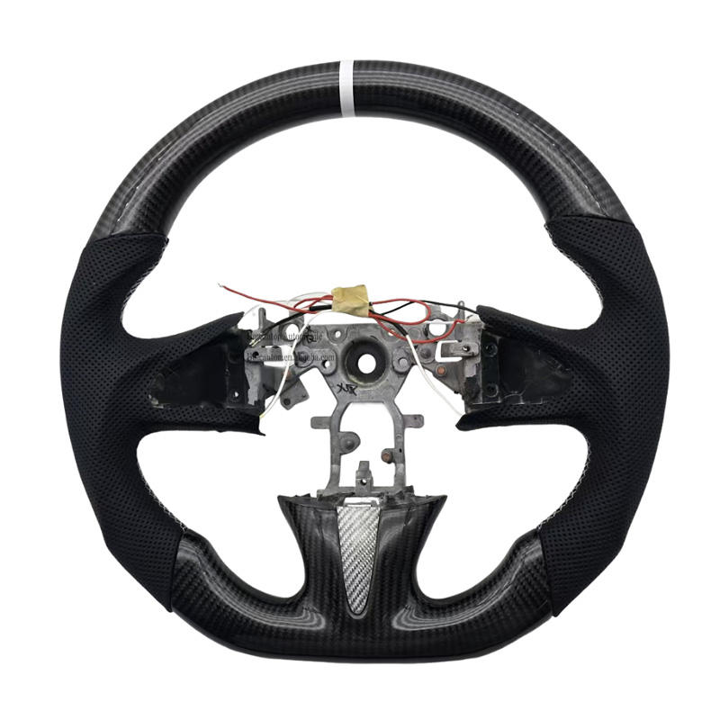 กระดุมหนังเจาะรู + คาร์บอนไฟเบอร์ + แถบเย็บสีขาว