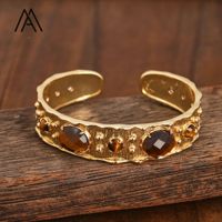 Bracelet en quartz naturel plaqué or avec griffe en laiton fait à la main pour la fête