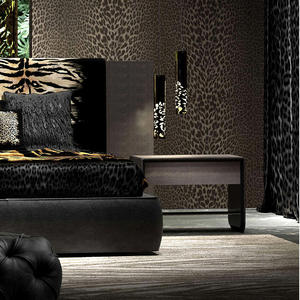 Современная черная кожаная кровать с леопардовым принтом, роскошная деревянная мебель для спальни с надписным дизайном для виллы и отеля - Product Image 6