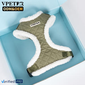 Set <span class=keywords><strong>Harness</strong></span> hewan peliharaan beludru mewah, <span class=keywords><strong>Harness</strong></span> anjing bentuk Y, dapat ditarik, karet tebal mewah, empuk personalisasi XL, anjing XS untuk berjalan - Product Image 1