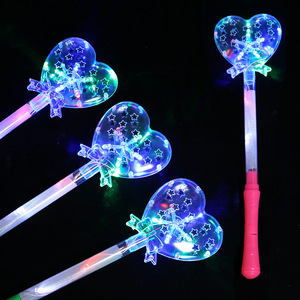 Bâtons lumineux LED clignotants en plastique en gros, poignées de <span class=keywords><strong>sabre</strong></span> <span class=keywords><strong>laser</strong></span>, jouets pour enfants, ballons Bobo, cadeaux de fête et de carnaval, 60+ ans - Product Image 2