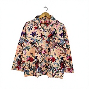เสื้อเชิ้ตชุดนอนแขนยาวลายดอกไม้ ผ้าฝ้ายทอ 100% เสื้อเชิ้ตผู้ชายสำหรับใส่ลำลองช่วงฤดูใบไม้ผลิ มีกระเป๋า ของขวัญสำหรับเธอ - Product Image 1